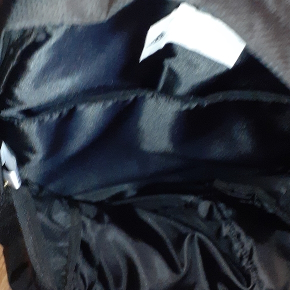 Backpack - Picture 2 of 7